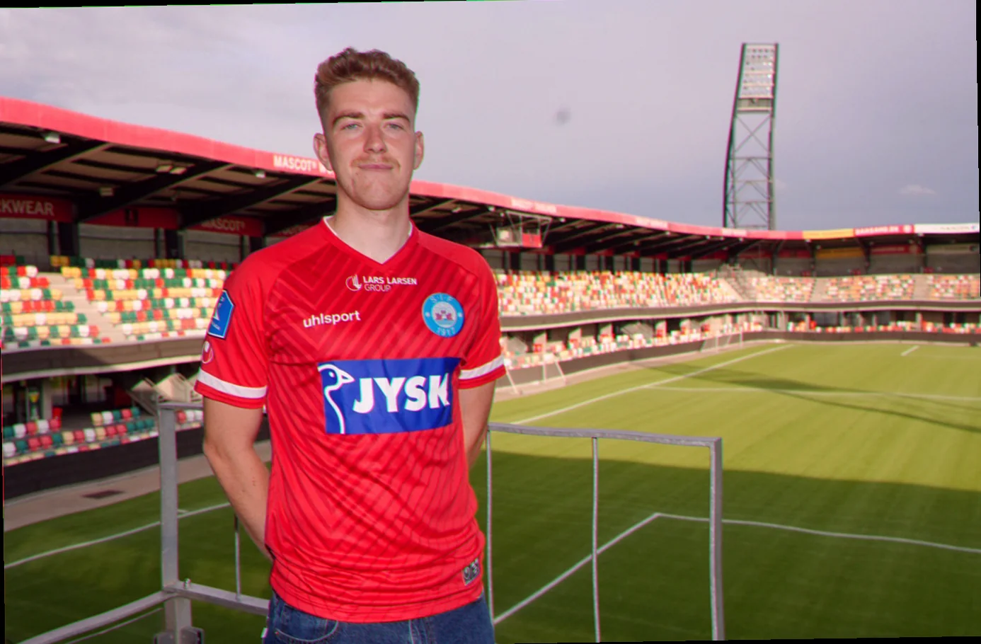 Tørt løvtræ klar til brænding